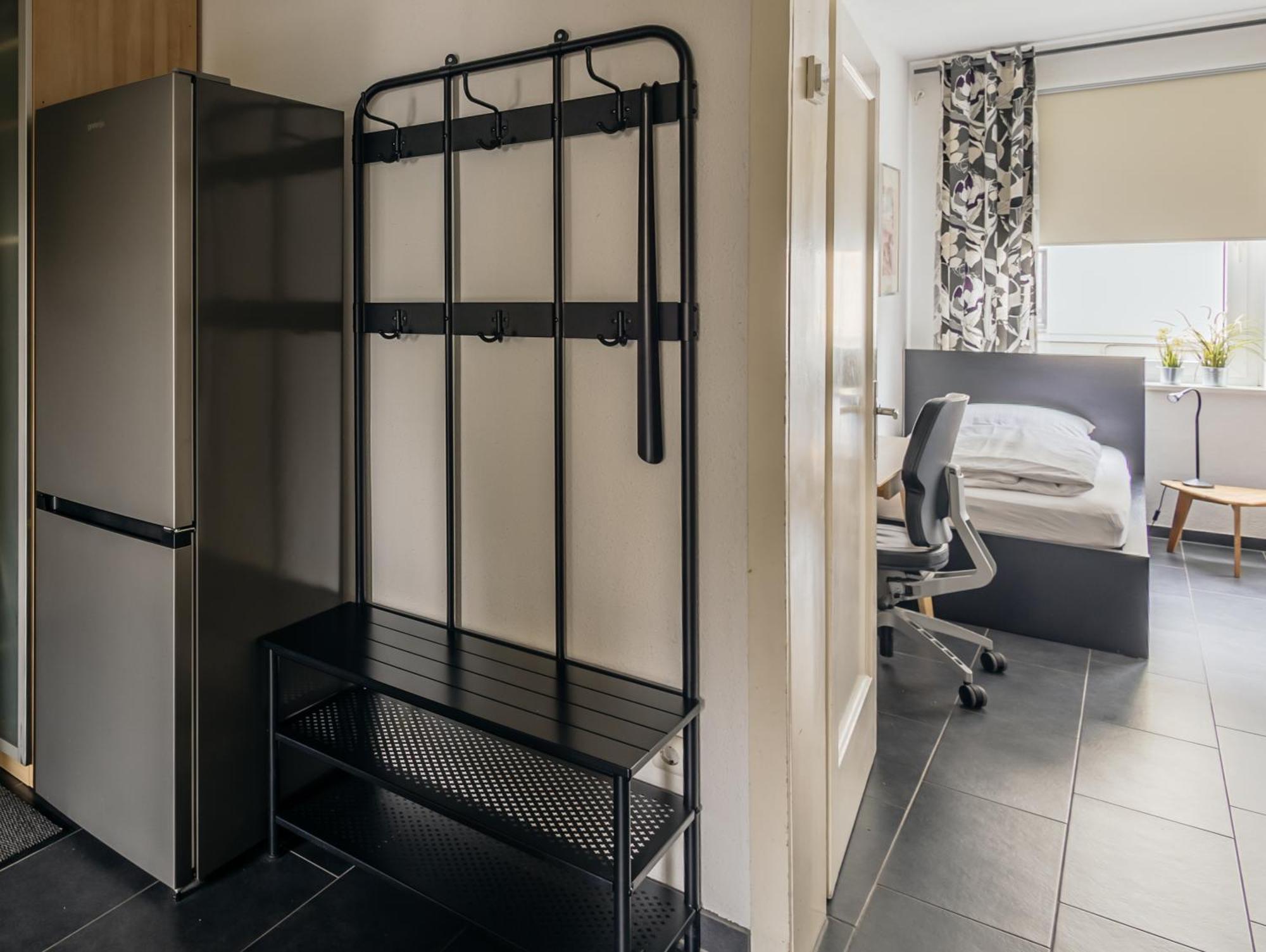 Centrally Located 2-Room Apartment Ганновер Екстер'єр фото