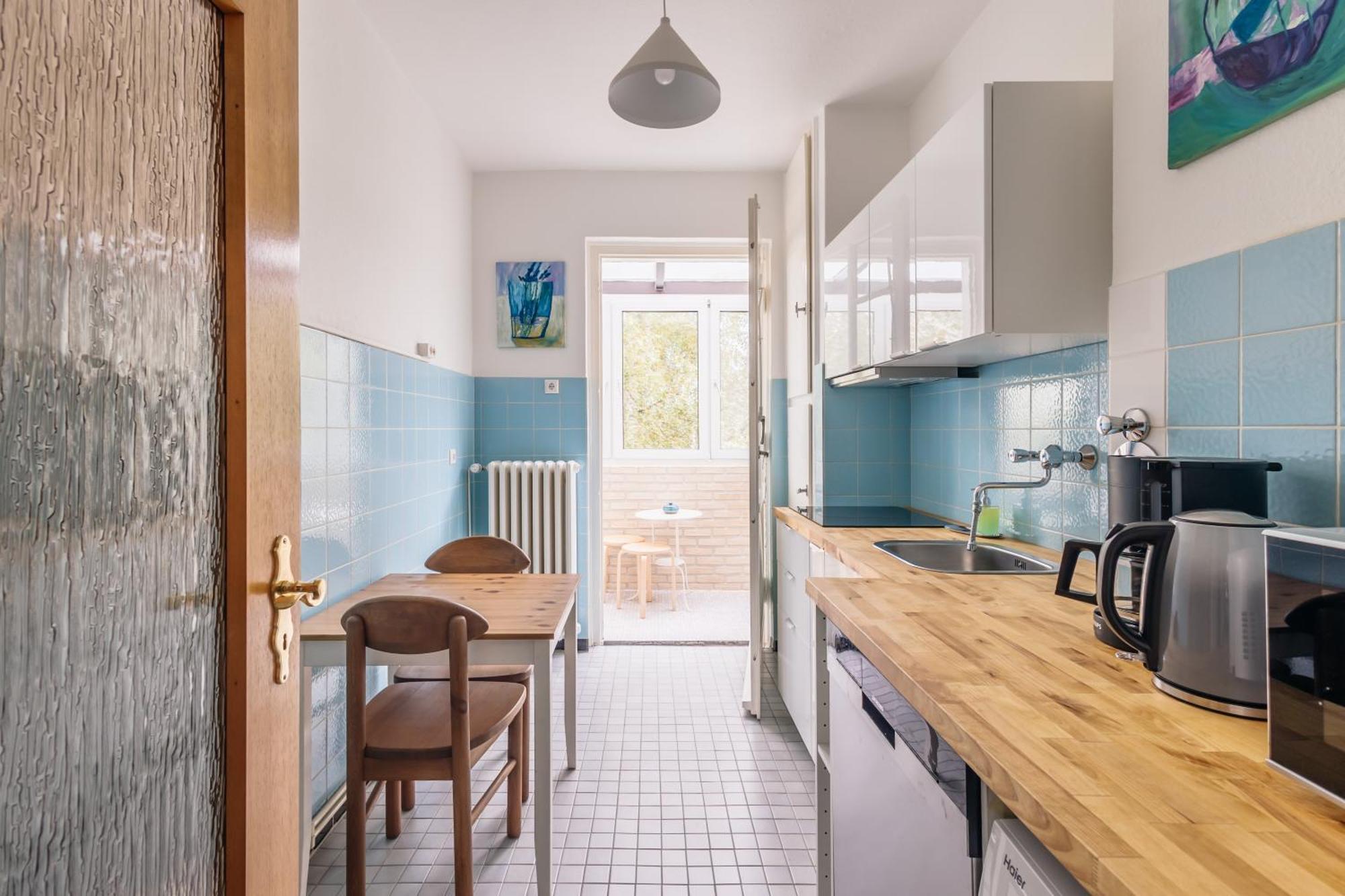 Centrally Located 2-Room Apartment Ганновер Екстер'єр фото
