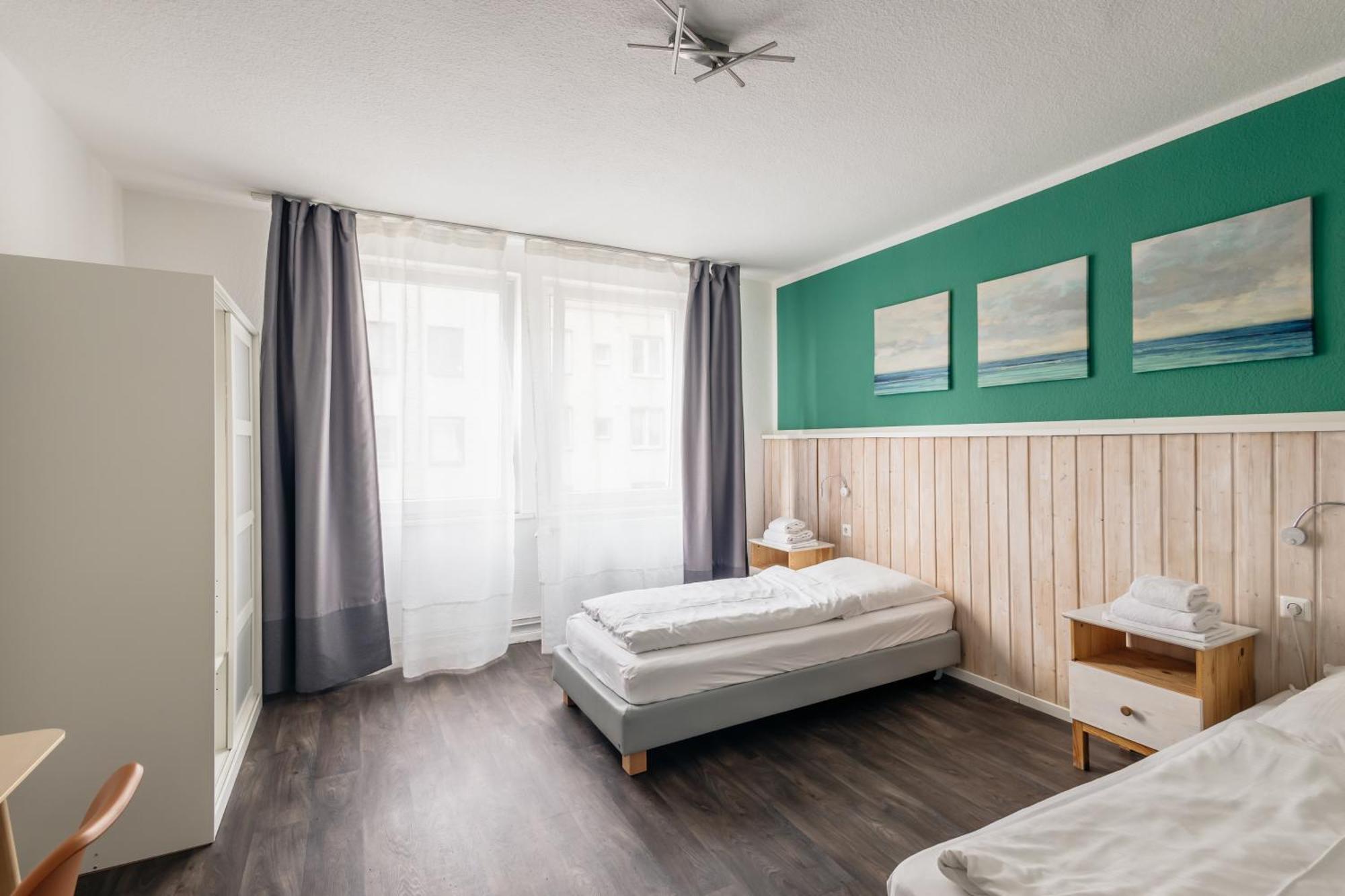 Centrally Located 2-Room Apartment Ганновер Екстер'єр фото